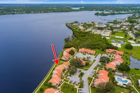 3513 SE Sandpiper Circle Port St Lucie FL 34952