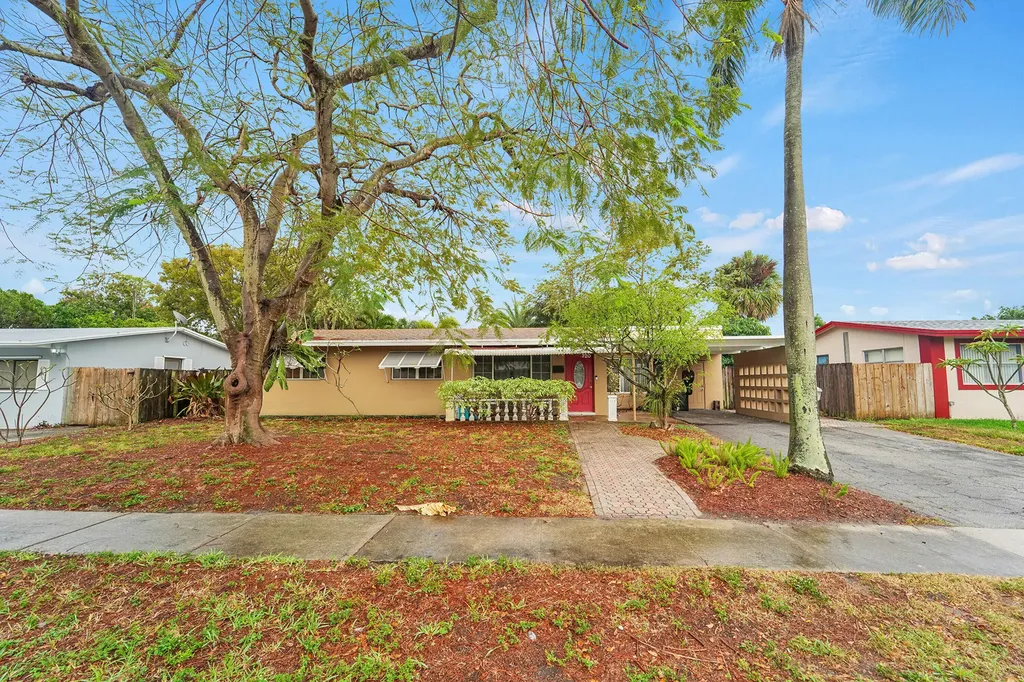 720 NE 23rd Place Pompano Beach FL 33064