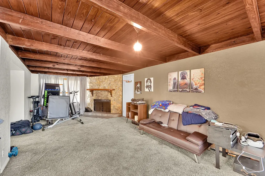 720 NE 23rd Place Pompano Beach FL 33064