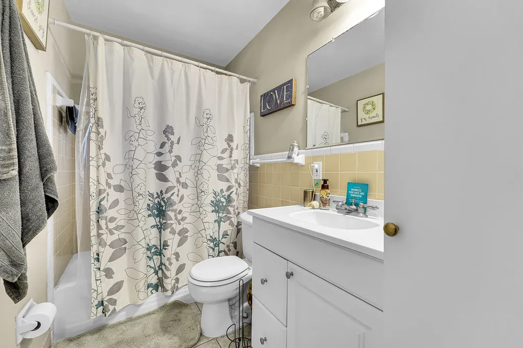 720 NE 23rd Place Pompano Beach FL 33064