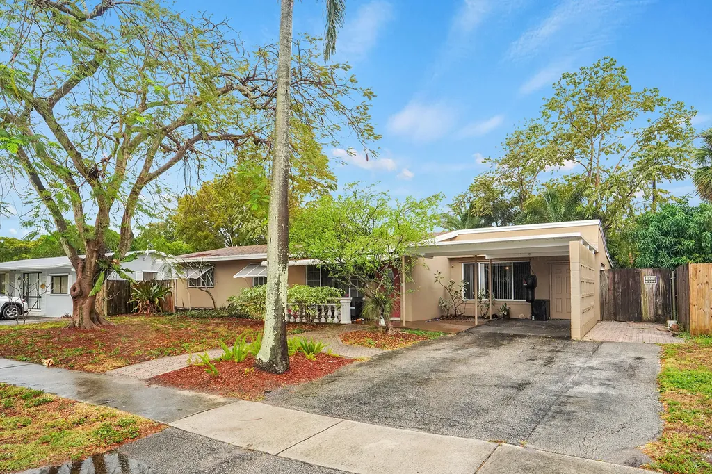 720 NE 23rd Place Pompano Beach FL 33064