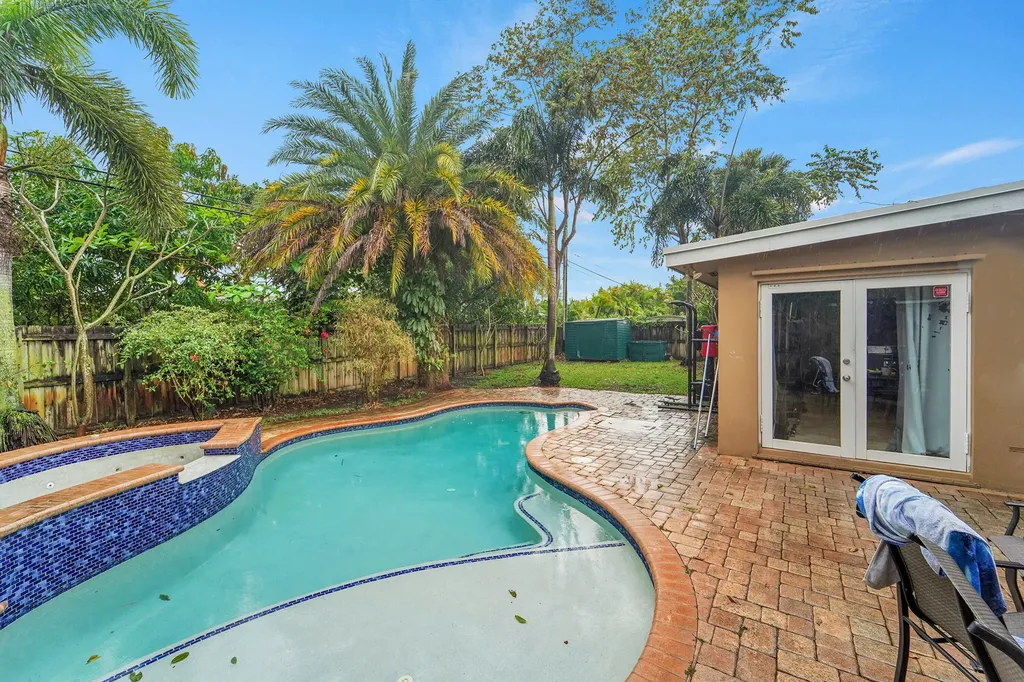 720 NE 23rd Place Pompano Beach FL 33064