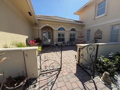 5665 61st Place Vero Beach FL 32967
