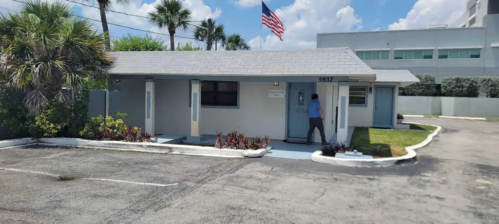 5935 Taft Street Hollywood FL 33021