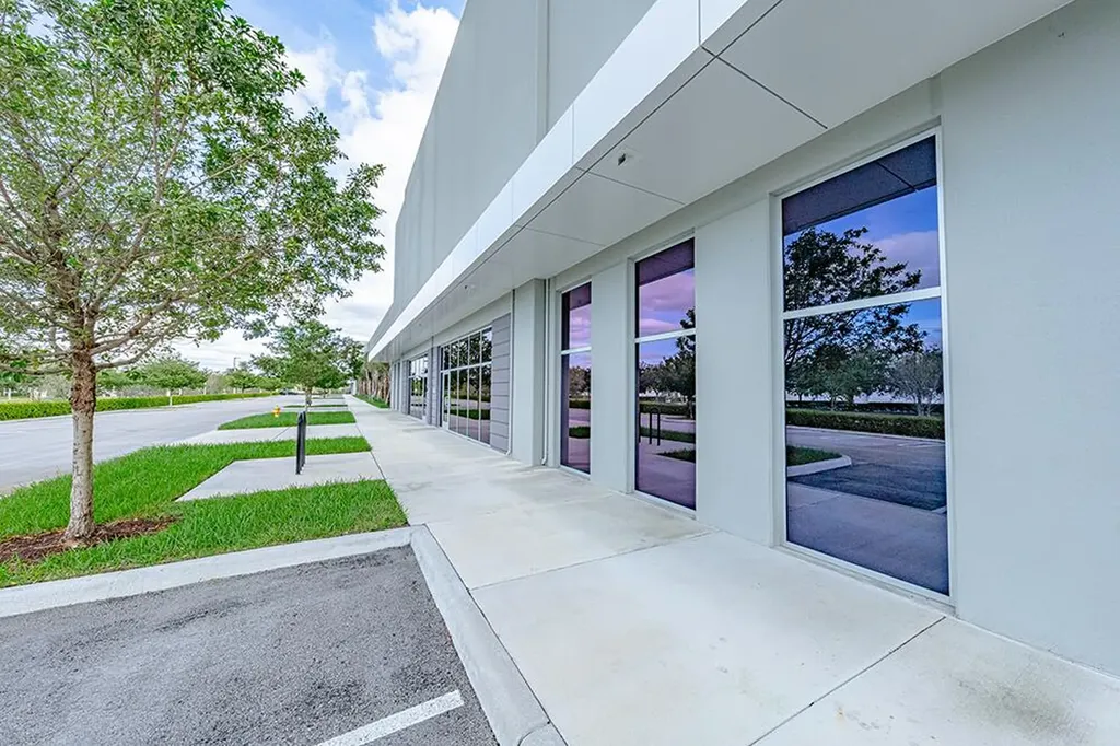 12000 NW 39th Street Coral Springs FL 33065