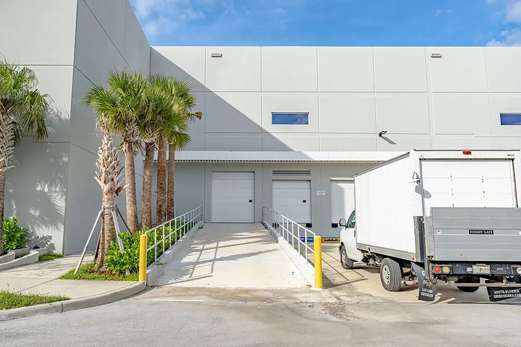 12000 NW 39th Street Coral Springs FL 33065