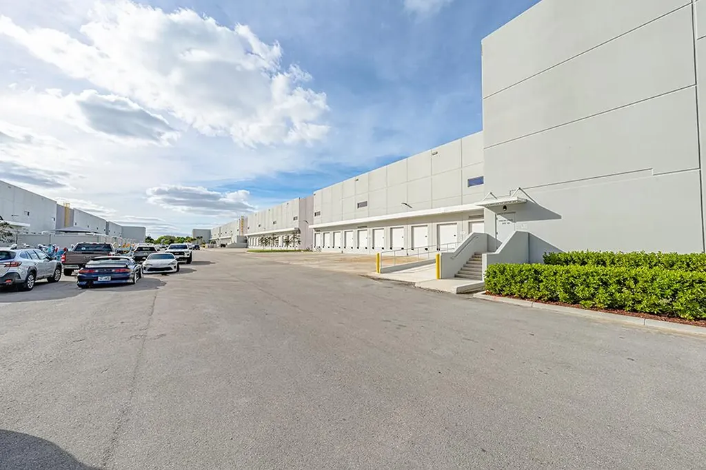 12000 NW 39th Street Coral Springs FL 33065