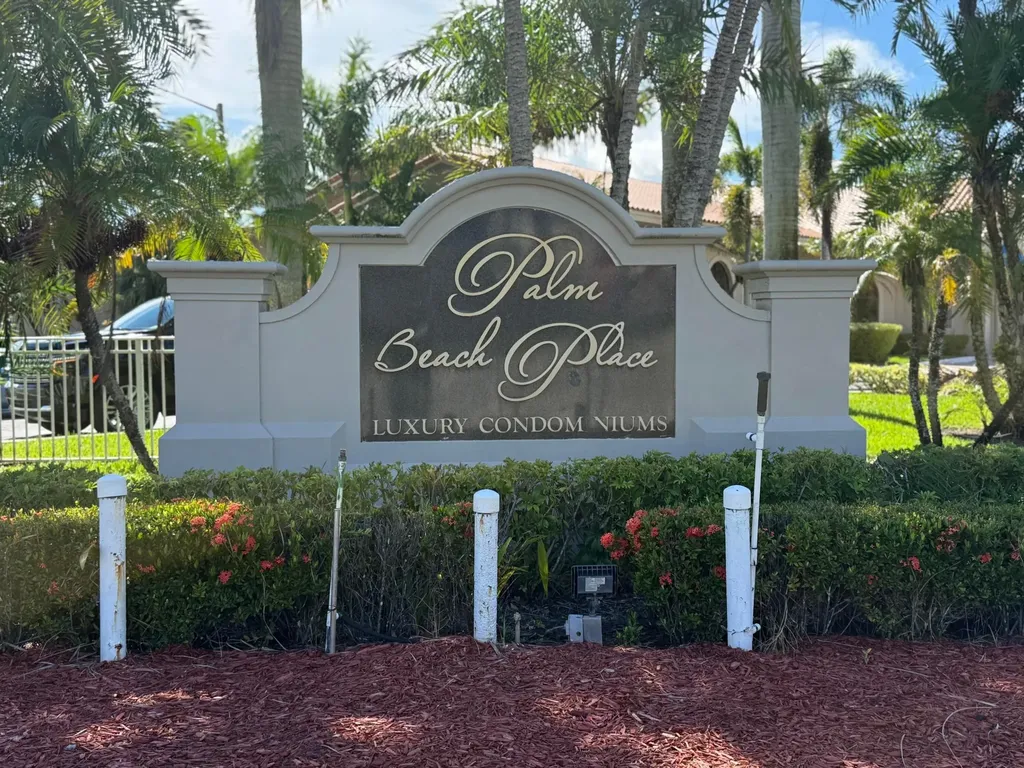 1740 Windorah Way West Palm Beach FL 33411