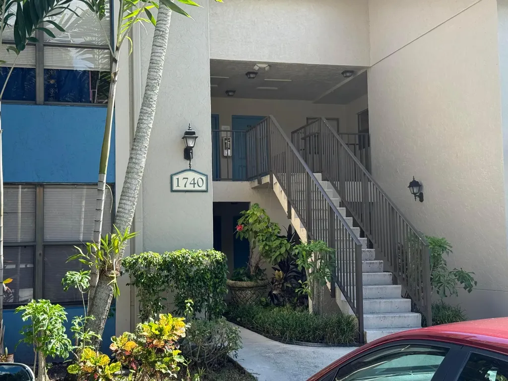 1740 Windorah Way West Palm Beach FL 33411