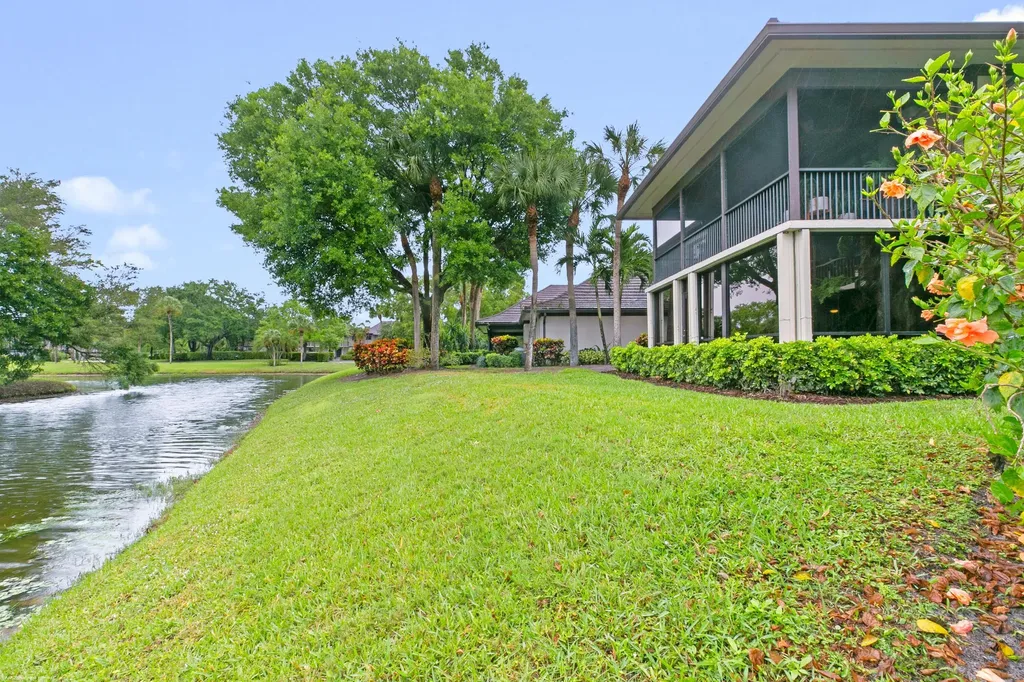 2735 Polo Island Drive E Wellington FL 33414