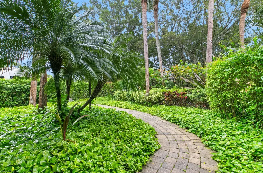 2735 Polo Island Drive E Wellington FL 33414