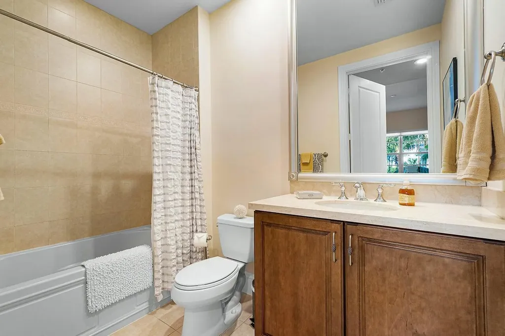 226 N Latitude Circle Delray Beach FL 33483