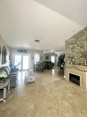1786 SW Cordova Street Port St Lucie FL 34987