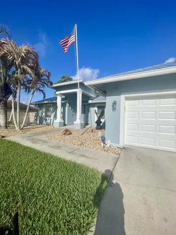 1786 SW Cordova Street Port St Lucie FL 34987