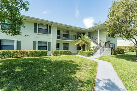 1701 Sabal Ridge Circle Palm Beach Gardens FL 33418
