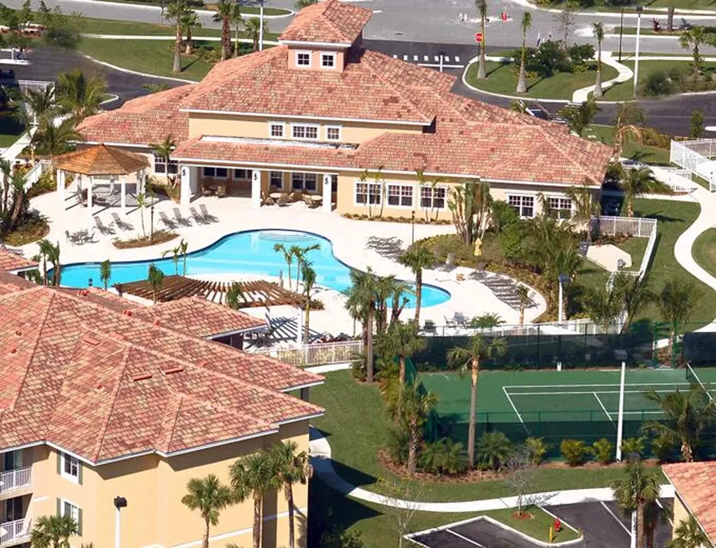 6418 Emerald Dunes W/garage West Palm Beach FL 33411