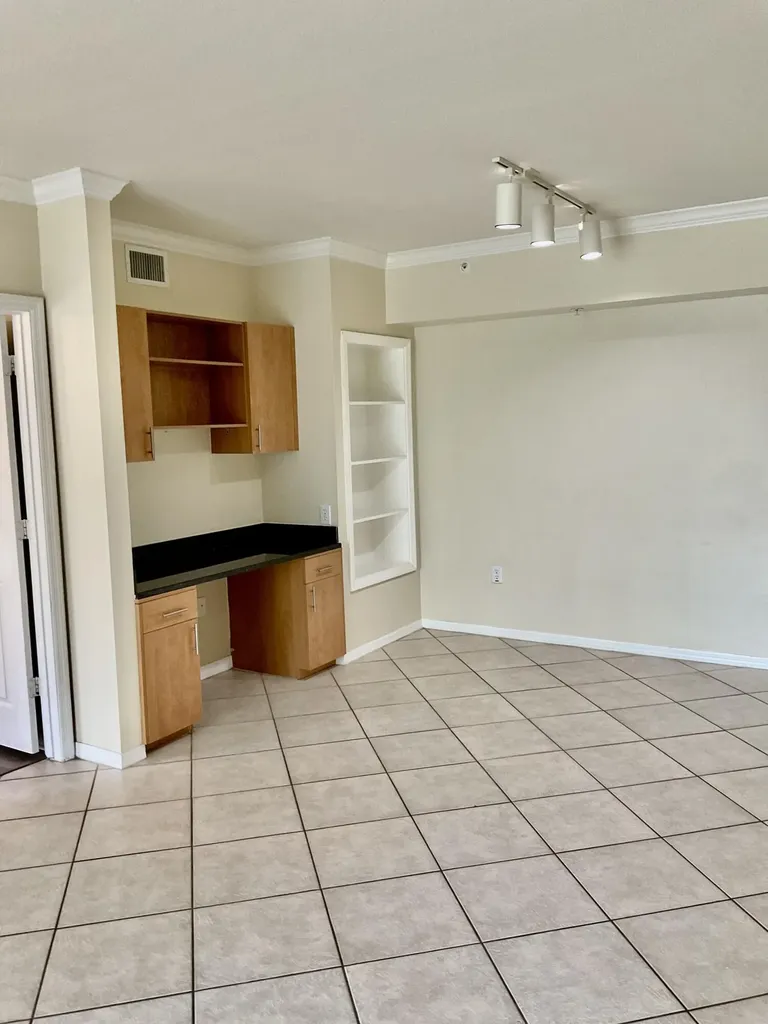 6418 Emerald Dunes W/garage West Palm Beach FL 33411