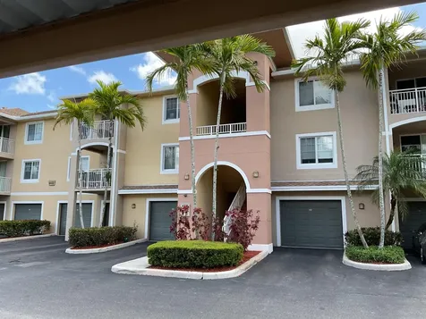 6418 Emerald Dunes W/garage West Palm Beach FL 33411
