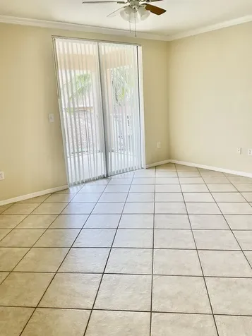 6418 Emerald Dunes W/garage West Palm Beach FL 33411