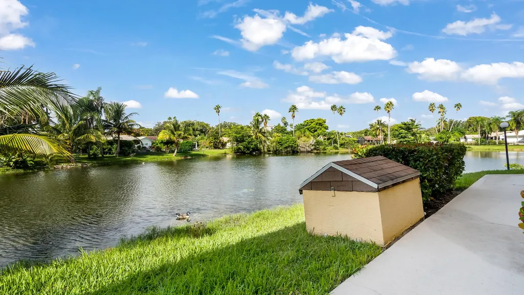 11477 NW 39th Court Coral Springs FL 33065