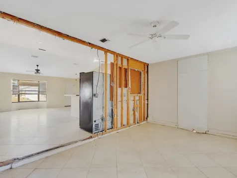 502 NW Goldcoast Avenue Port St Lucie FL 34983