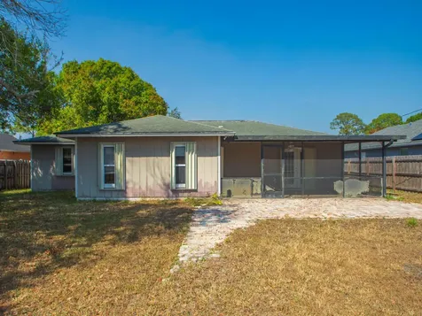 502 NW Goldcoast Avenue Port St Lucie FL 34983