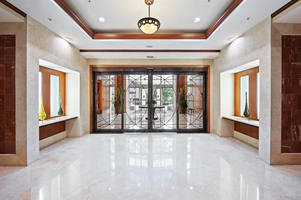 347 N New River Drive E Fort Lauderdale FL 33301