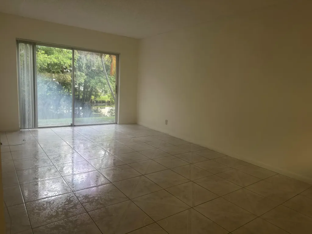 3213 NW 103rd Terrace Coral Springs FL 33065