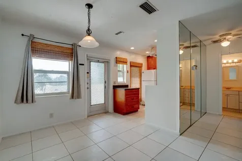 2111 NE 1st Court Boynton Beach FL 33435