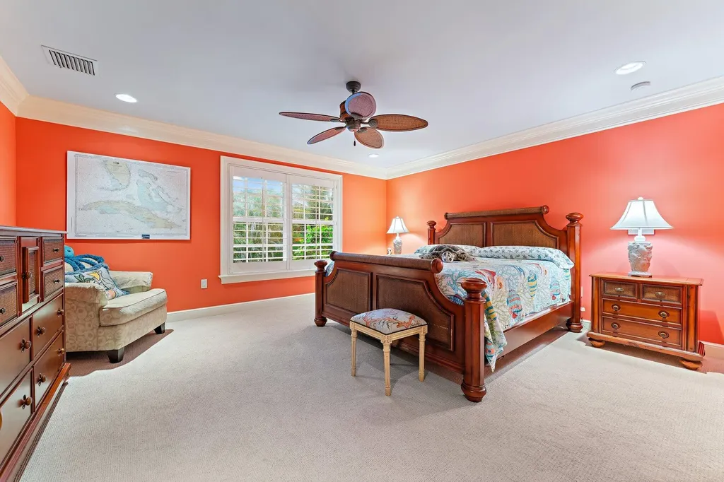 31 N Beach Road Jupiter Island FL 33455