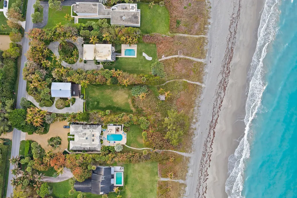 31 N Beach Road Jupiter Island FL 33455