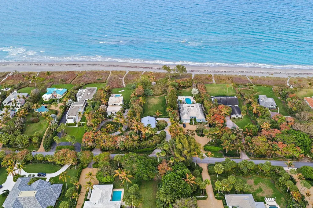 31 N Beach Road Jupiter Island FL 33455