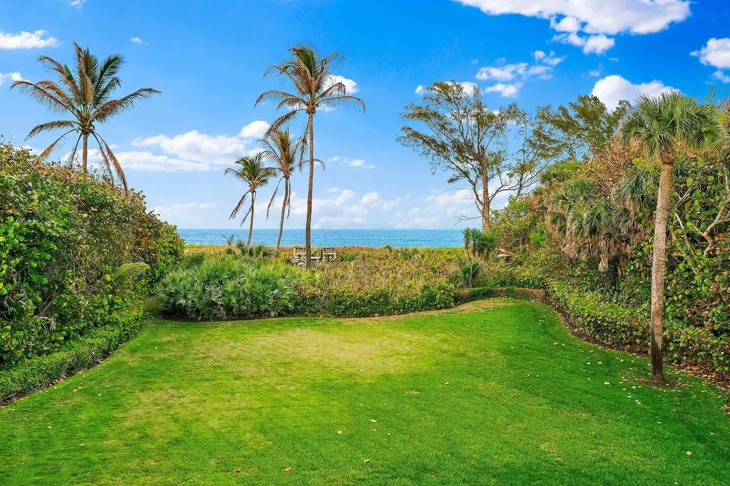 31 N Beach Road Jupiter Island FL 33455