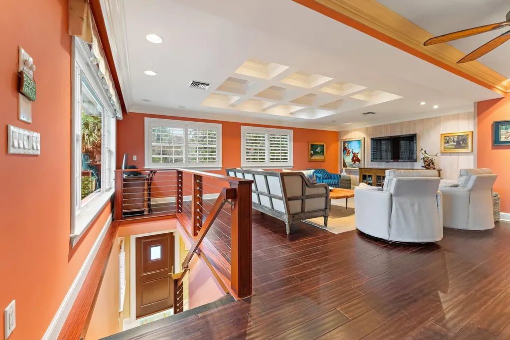 31 N Beach Road Jupiter Island FL 33455