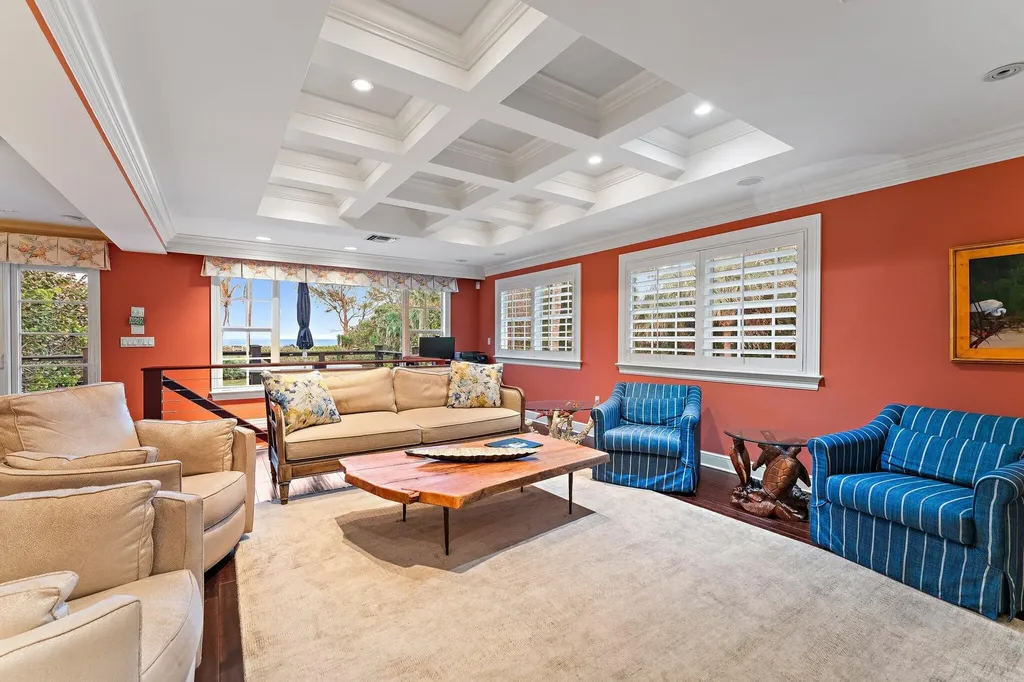 31 N Beach Road Jupiter Island FL 33455