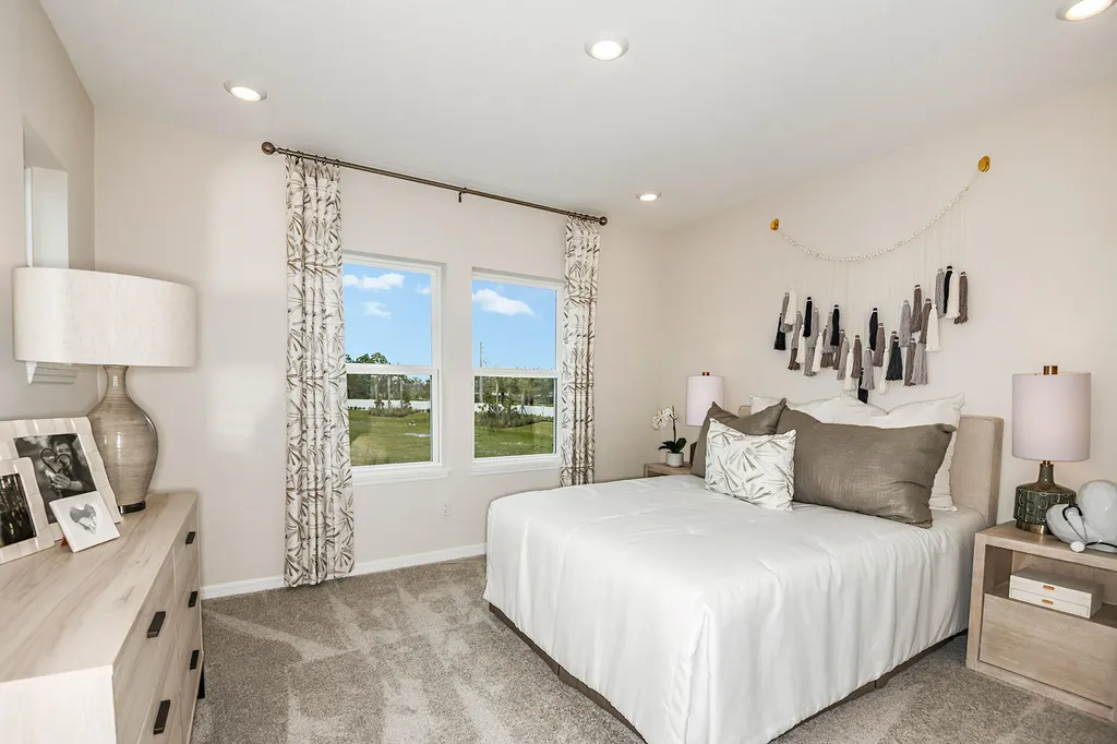 593 SE Ranch Oak Circle Port St Lucie FL 34984