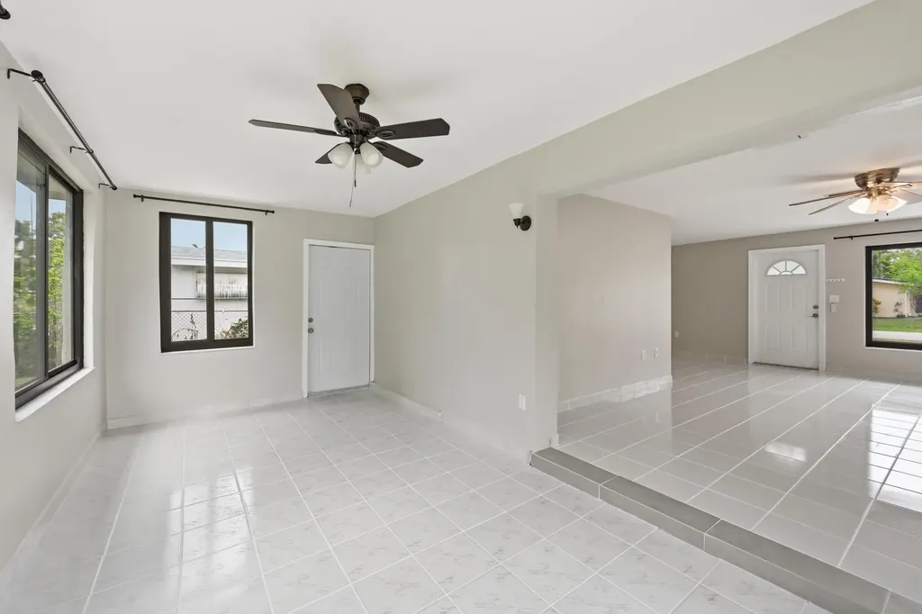 2141 NW 73rd Avenue Sunrise FL 33313