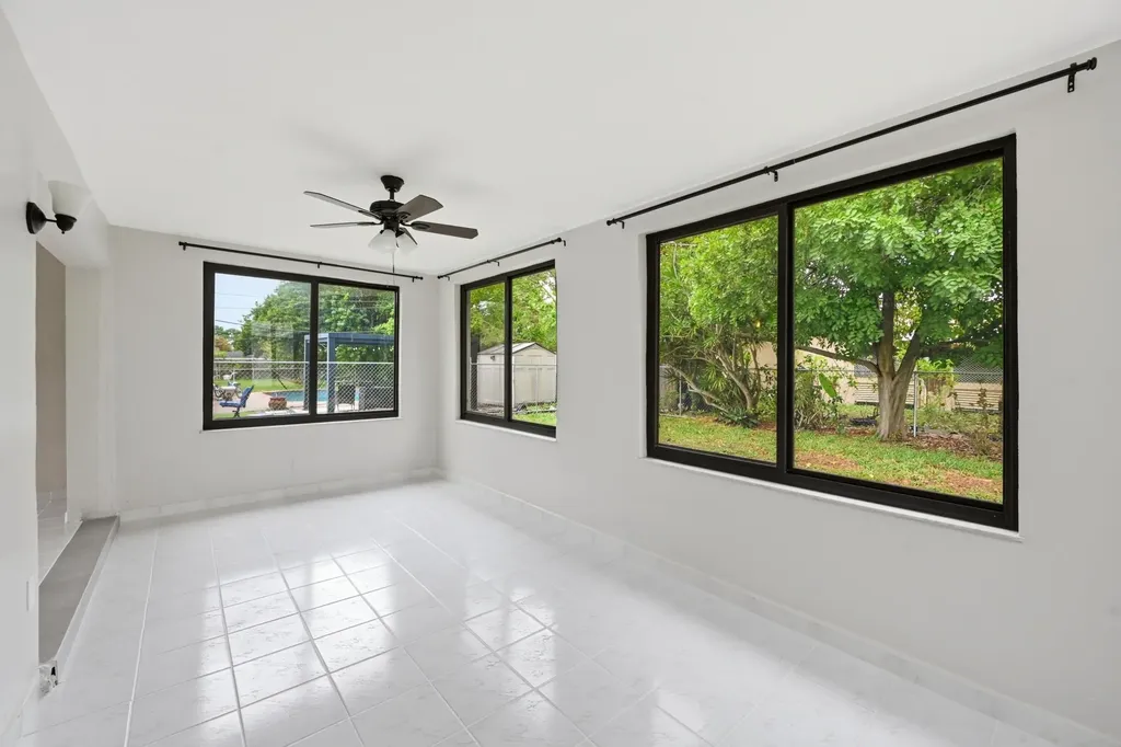 2141 NW 73rd Avenue Sunrise FL 33313