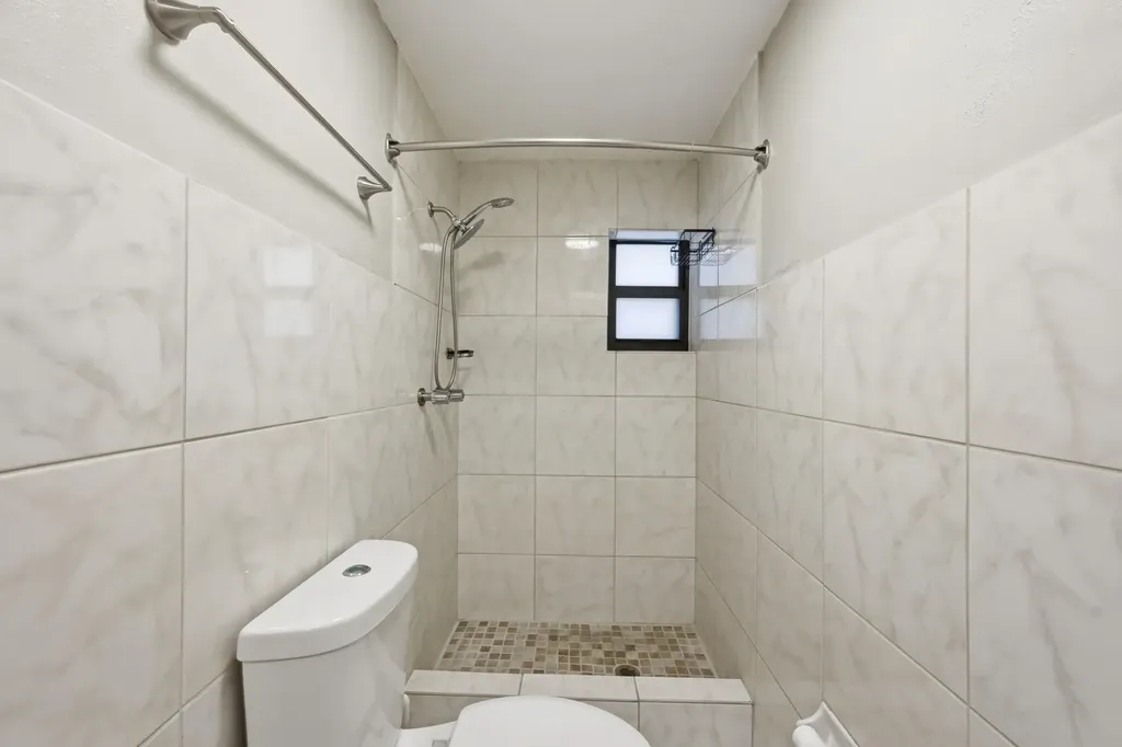 2141 NW 73rd Avenue Sunrise FL 33313