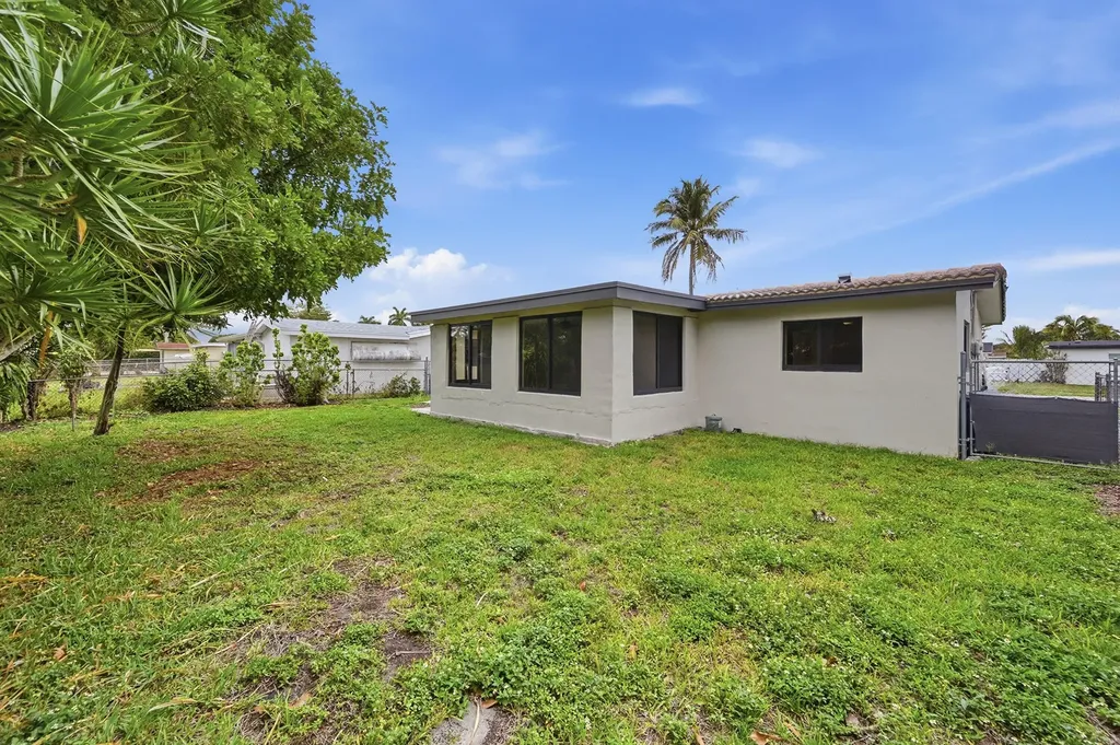 2141 NW 73rd Avenue Sunrise FL 33313
