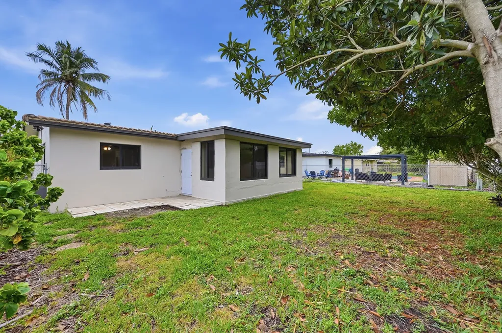 2141 NW 73rd Avenue Sunrise FL 33313