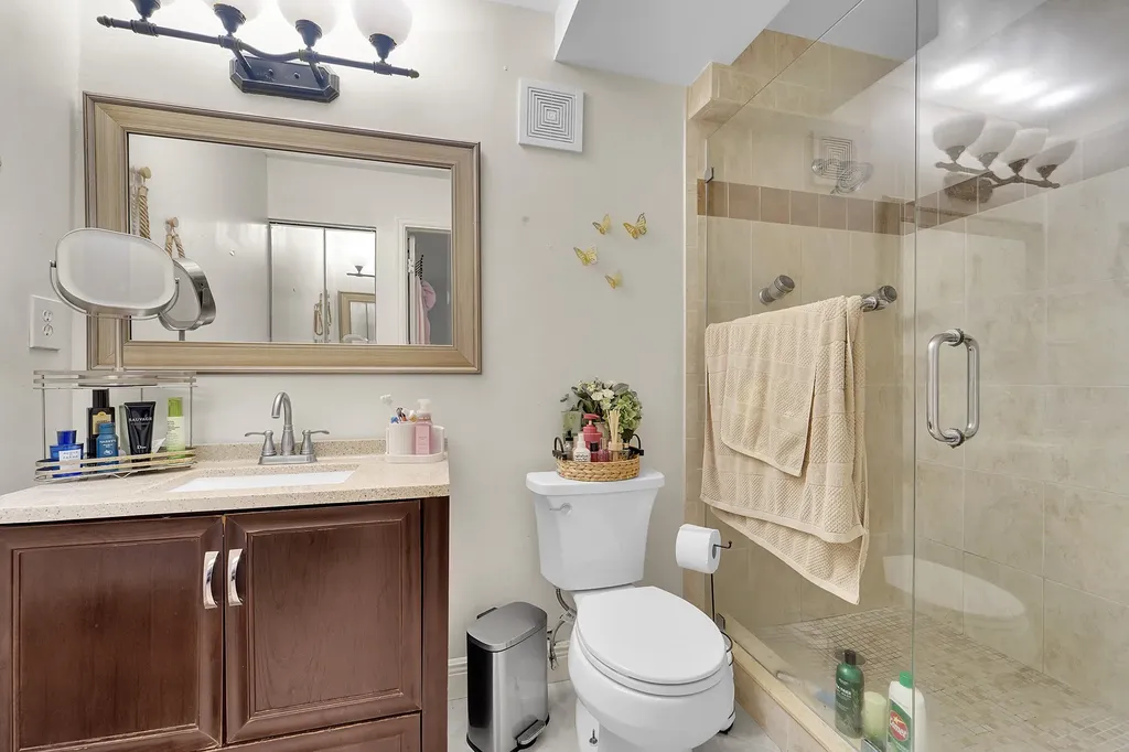 261 Wimbledon Lake Drive Plantation FL 33324
