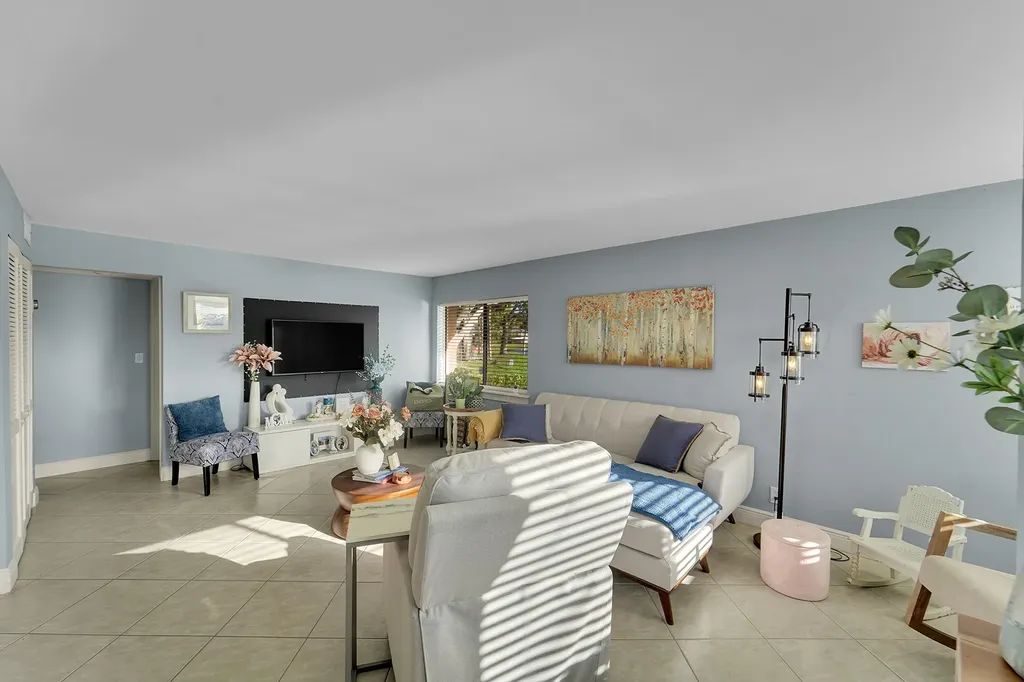 261 Wimbledon Lake Drive Plantation FL 33324