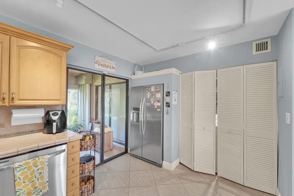261 Wimbledon Lake Drive Plantation FL 33324