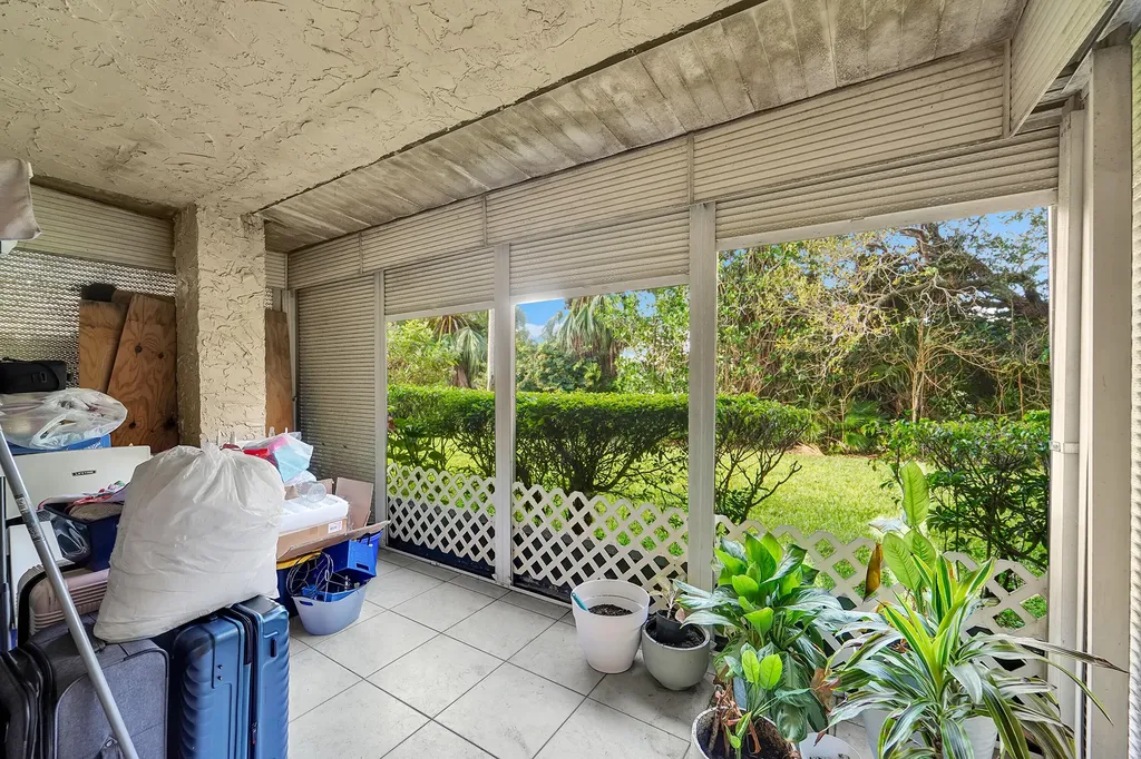 261 Wimbledon Lake Drive Plantation FL 33324