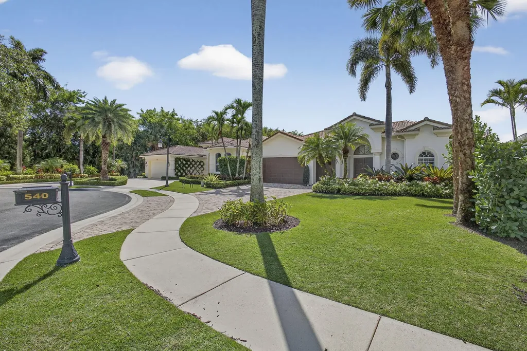 540 Les Jardin Drive Palm Beach Gardens FL 33410