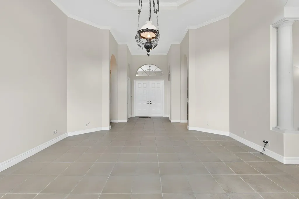 540 Les Jardin Drive Palm Beach Gardens FL 33410