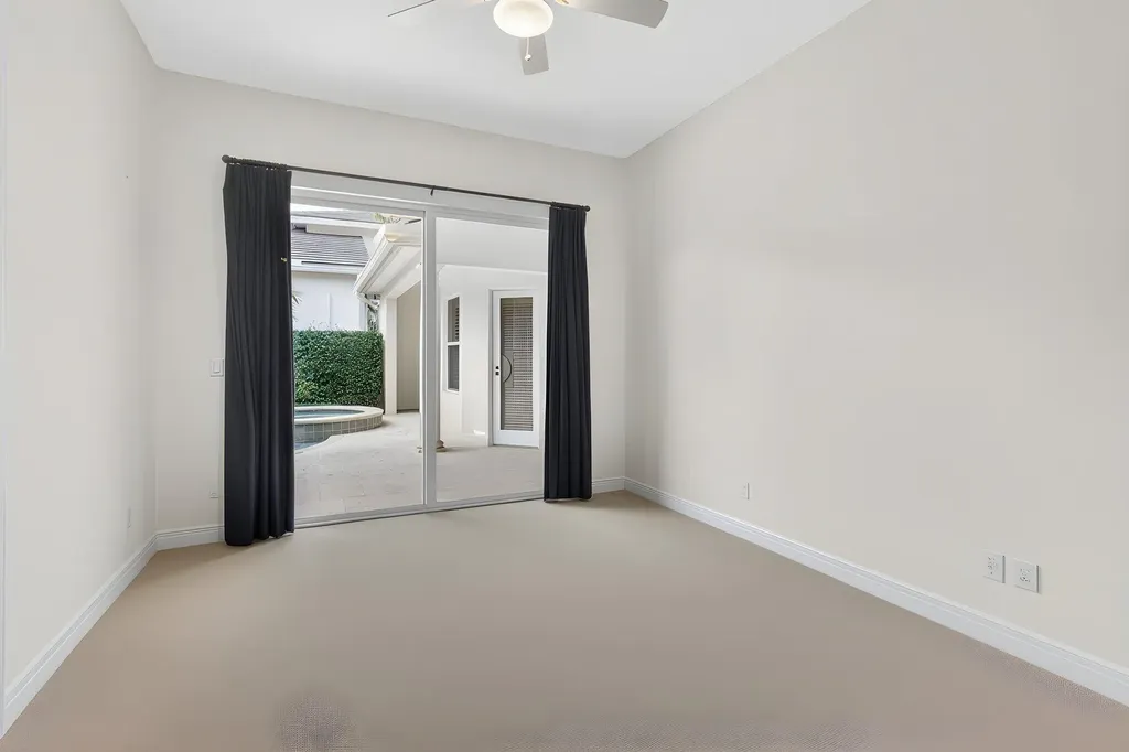 540 Les Jardin Drive Palm Beach Gardens FL 33410