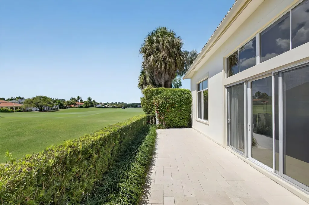 540 Les Jardin Drive Palm Beach Gardens FL 33410