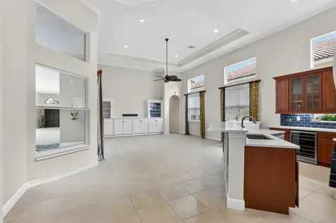 540 Les Jardin Drive Palm Beach Gardens FL 33410